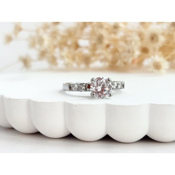 Silver Toned Round Cut Cubic Zirconia Gemstone Vintage Ring - sz 10.75 - Picture 6 of 10